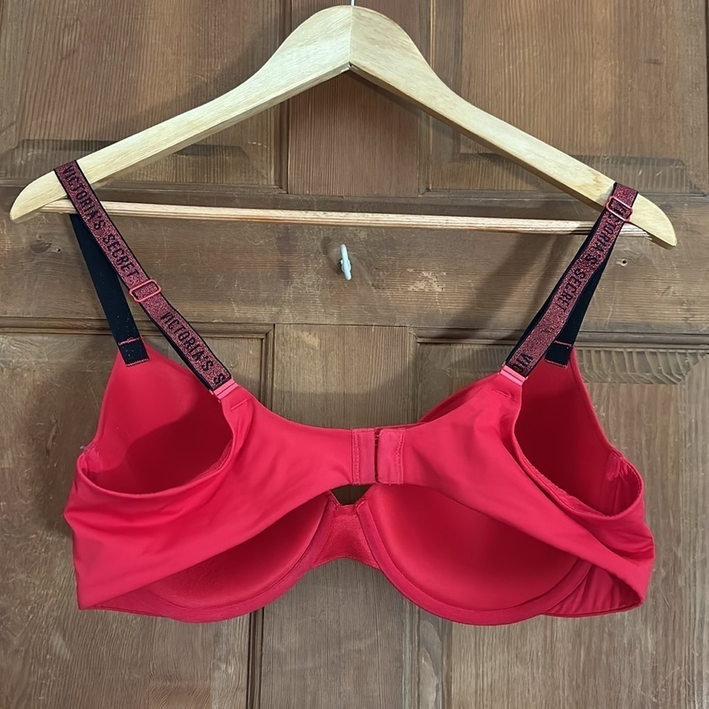 Victoria’s Secret Red Bra With Sparkle Straps No Size Tag - Picture 5 of 7